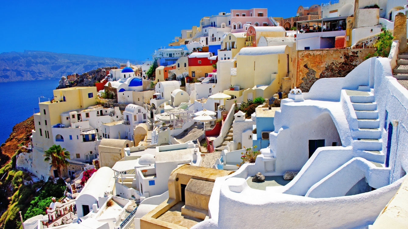 Explore the Beauty of Santorini